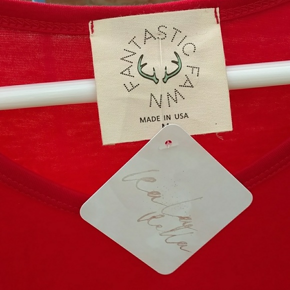 ❤️ Heart On Your Sleeve T-Shirt - Picture 4 of 7